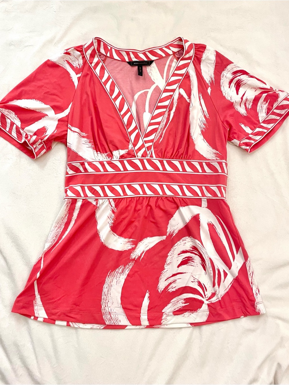 Women’s Vintage V-neck y2k pink and white top